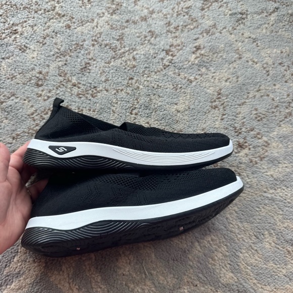 Slip On Knit Cut Out Sneakers Black White 41 - Picture 7 of 9